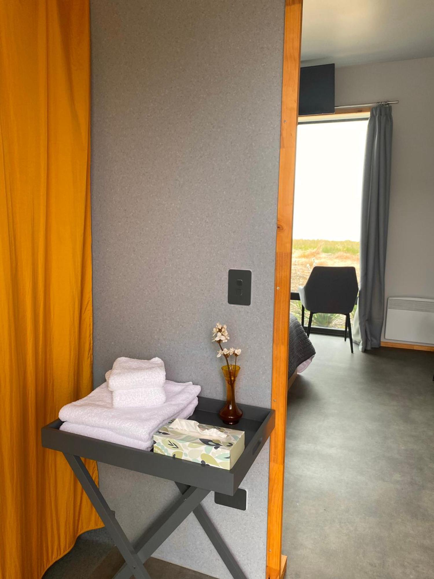 “The Cliffs” Humpridge View Motels Tuatapere 외부 사진